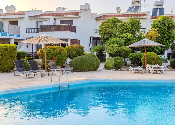 アパート Taheli's Modern Townhouse With A Pool