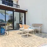 Taheli's Modern Townhouse With A Pool شقة