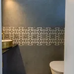 Taheli's Modern Townhouse With A Pool شقة