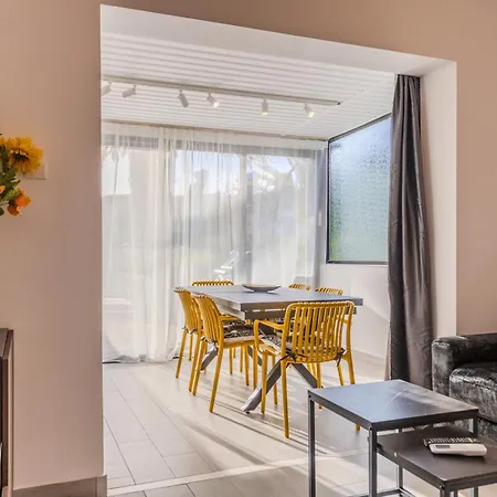 Taheli's Modern Townhouse With A Pool Paphos