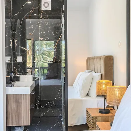 Taheli's Modern Townhouse With A Pool Apartamento *