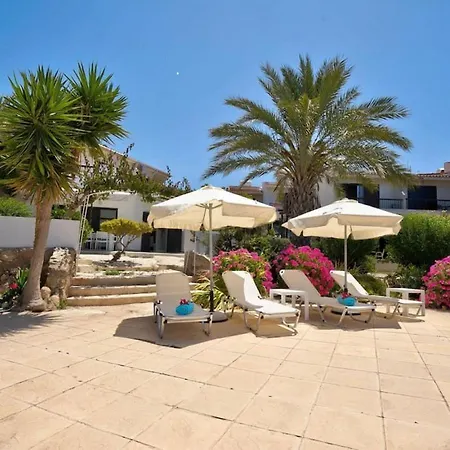 Taheli's Modern Townhouse With A Pool Apartament *