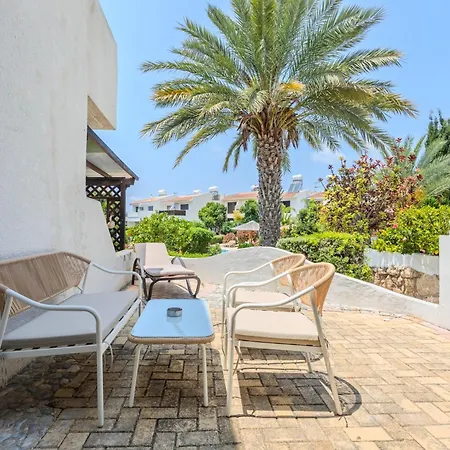 Apartament Taheli's Modern Townhouse With A Pool *