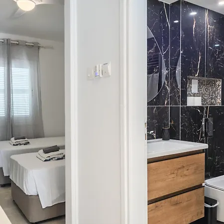 Taheli's Modern Townhouse With A Pool Apartament Pafos